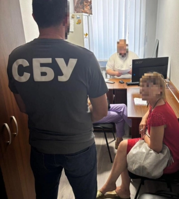 Депутатка селищної ради на Одещині підтримувала режим російського диктатора Путіна