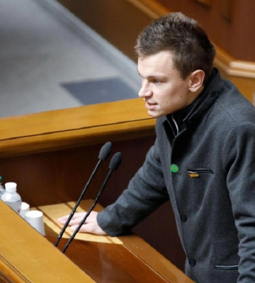 Дмитрий Костюк выходит из фракции Слуга народа: что известно Дмитрий Костюк выходит из фракции Слуга народа: что известно