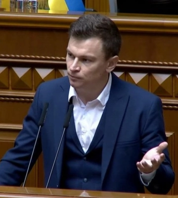 "Слуга народа" в Раде теряет еще один штык: кто вышел из фракции "Слуга народа" в Раде теряет еще один штык: кто вышел из фракции