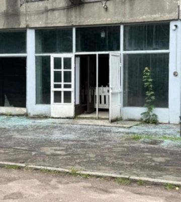 У Києві через атаку РФ пошкоджені виробничі приміщення кіностудії імені Довженка