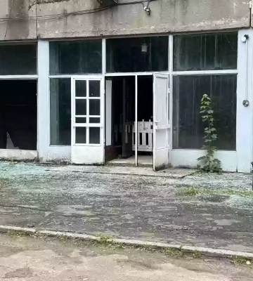 Унаслідок ракетного обстрілу Києва було пошкоджено територію Національної кіностудії імені Олександра Довженка