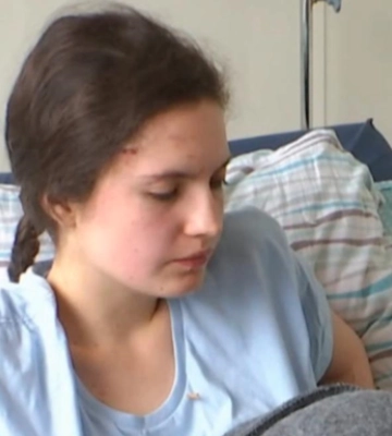 Удар по Києву: дівчина вижила після падіння з 9-го поверху