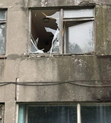 Во время ночного удара по Киеву пострадала киностудия, где создавалась «Симфония Донбасса»