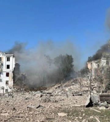 Российский удар уничтожил жилой дом в Краматорске, есть раненые и погибший