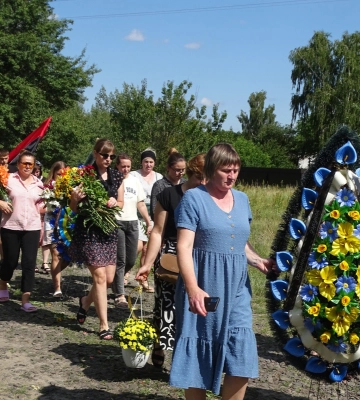 Надію на диво обірвала жахлива звістка: на Волині поховали Героя Володимира Мороза, який рік вважався зниклим безвісти
