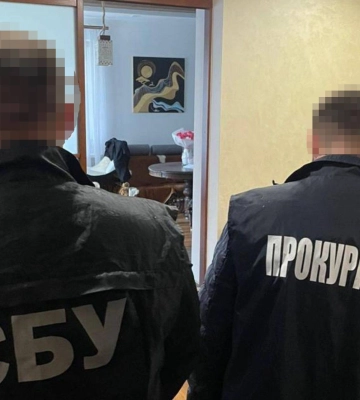 На Львівщині адвокат та його поплічник отримали підозру у вимаганні та отриманні хабаря. ФОТО