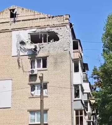 Російські військові атакували Центральний район Херсона