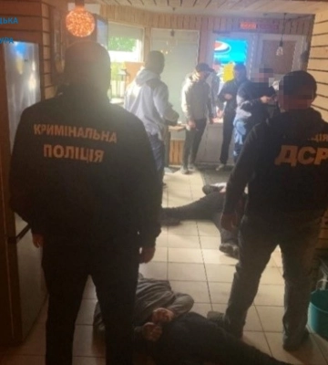 На Хмельниччині вислухали вирок суду учасники злочинної групи вимагачів, - прокуратура