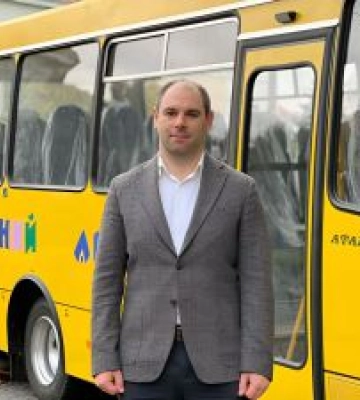 Дмитро Кисилевський: «Шкільний автобус» — одна з важливих програм політики розвитку українських виробників «Зроблено в Україні» Дмитро Кисилевський: «Шкільний автобус» — одна з важливих програм політики розвитку українських виробників «Зроблено в Україні»