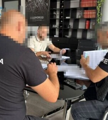 Системні розтрати і привласнення бюджетних коштів на Закарпатті: понад 79,5 млн грн збитків, підозри вручені 22 особам. ФОТОрепортаж