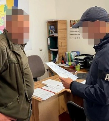 Ексліснику та керівнику парку на Рівненщині повідомили про підозру через незаконну вирубку лісу