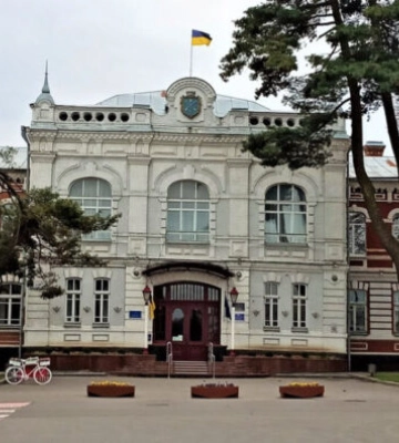 Будівлю Хмельницької міськради внесли до Державного реєстру нерухомих пам’яток