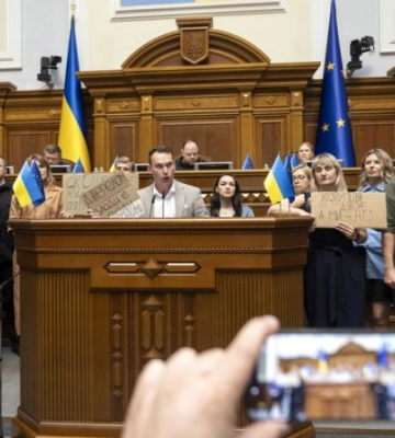 &quot;Це ще не кінець&quot;. Єврокомісія оцінила новий закон про НАБУ і САП