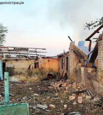 Внаслідок авіаційного удару по селу на Запоріжжі загинув підліток, ще двоє дітей та четверо дорослих дістали поранень