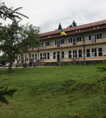 Львів відремонтував дитячий табір «Старт» в Карпатах. Хто може відпочивати і коли (відео)