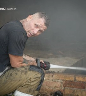 Гасили всі разом — на Миколаївщині ліквідували масштабну пожежу сухостою
