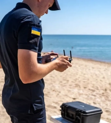 Под Одессой четвертый день ищут пропавшего в море 16-летнего парня