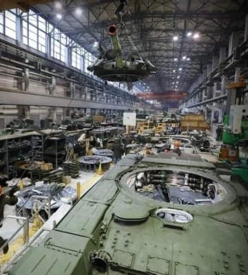 Російська промисловість буксує: зафіксовано найгірші показники з березня 2022 року