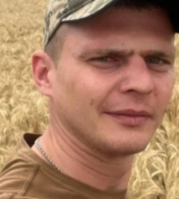 Під час авіаудару по Сумщині загинув десантник-доброволець Віталій Гришко з Вараша