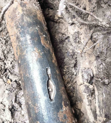У Черкасах третій день ліквідовують наслідки влучання блискавки у водопровід