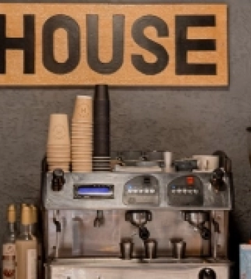 House Bar Сарни: приклад успішного бізнесу за підтримки державного гранту