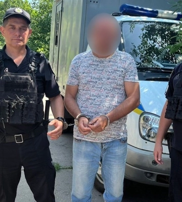 На Сумщині суддя відпустив під домашній арешт чоловіка, який мало не вбив дружину
