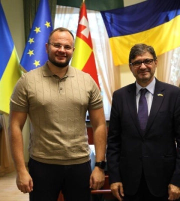 Ігор Поліщук зустрівся з Надзвичайним і Повноважним Послом Королівства Іспанії в Україні Ігор Поліщук зустрівся з Надзвичайним і Повноважним Послом Королівства Іспанії в Україні