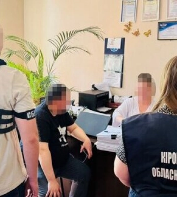 Розтрата бюджетних коштів та зловживання владою зі збитками понад 100 млн грн: На Кіровоградщині 22 посадовцям повідомлено про підозру. ФОТОрепортаж