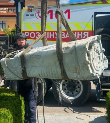 У Києві знешкодили бойову частину ракети Х-69, яка впала біля житлового будинку