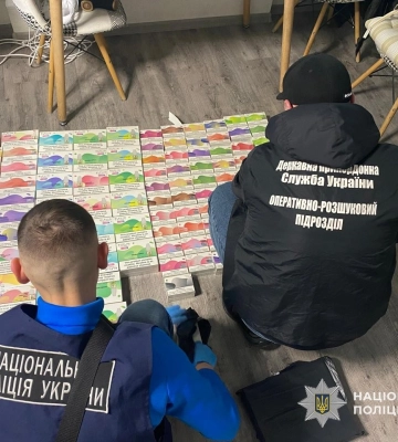 На Сумщині правоохоронці скерували до суду справу щодо торгівлі нелегальними електронними сигаретами: збитки — близько 5&amp;hellip;