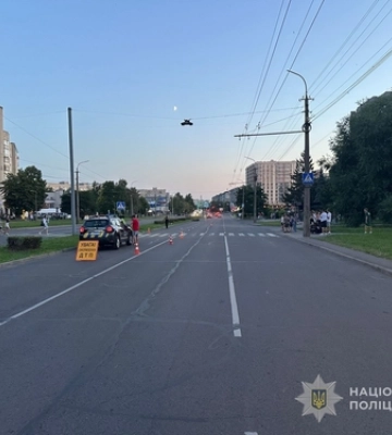 У Луцьку неповнолітній мотоцикліст наїхав на 14-річну дівчинку: дитину ушпиталили 