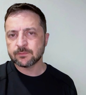 Нагороди за свободу: Зеленський відзначив військових і журналістку, яка стала її символом. Відео