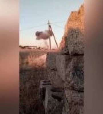 У Мелітополі вибухом знищено мікроавтобус з кадирівцями (відео)