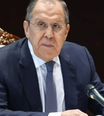 Ларов заявив, що росія надасть гарантії безпеки Україні