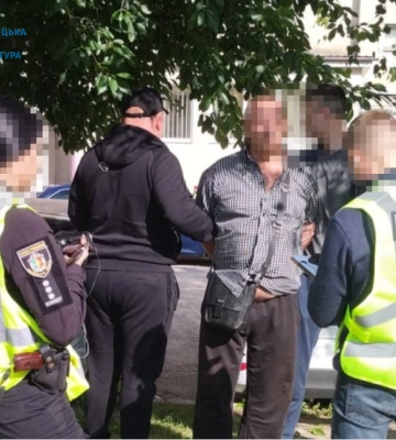 Жителя Хмельниччини судитимуть за збут зброї, боєприпасів та вибухівки, - прокуратура Жителя Хмельниччини судитимуть за збут зброї, боєприпасів та вибухівки, - прокуратура