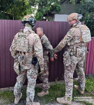 На Житомирщині затримано неадеквата, який погрожував поліцейським гранатою. ФОТО