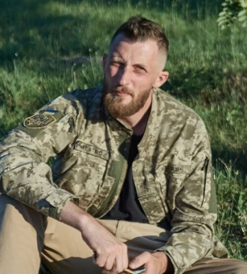 Відомий рок-музикант випустив пісню про мужність українських пілотів
