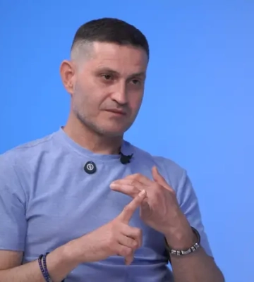 Відомий режисер розповів, чому його син не виїжджає з окупованого Криму