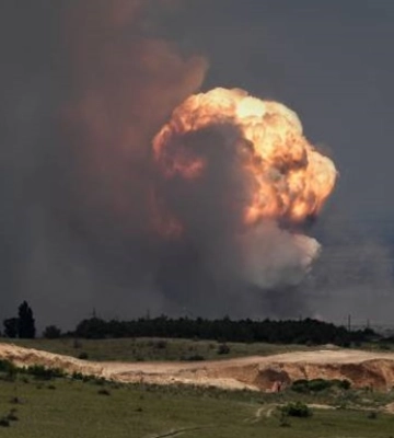 Россияне пожаловались на взрывы в Крыму