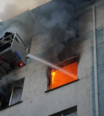 На Одещині внаслідок атаки ворожих дронів спалахнули масштабні пожежі