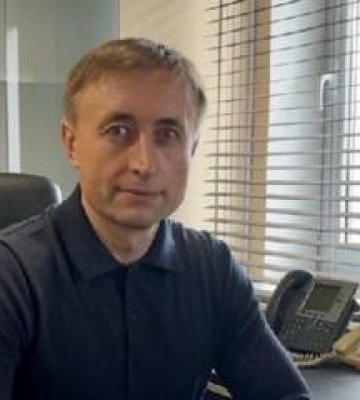 Розкіш за мізерну зарплату: як живе топ-митник iз Полтавщини