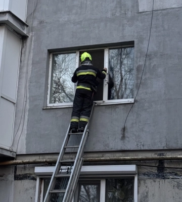 На Кіровоградщині рятувальники тричі визволили людей із зачинених квартир 