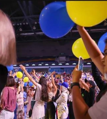 Кошти, зібрані на антивоєнному концерті в Казахстані, передали дитячим онкоцентрам в Україні