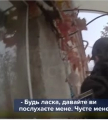 Закарпатські поліцейські врятували чоловіка від самогубства (відео)