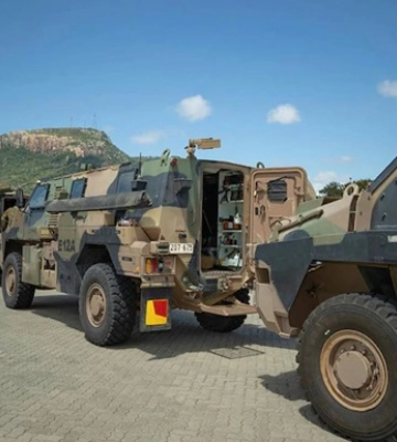 Україна отримає від Австралії 30 броньовиків Bushmaster