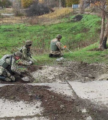 Вибухотехніки Дніпропетровщини показали свою роботу на деокупованих територіях. Відео