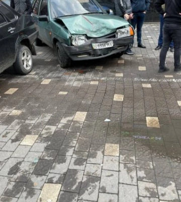 В Ужгороді ДТП із одразу 6 автомобілів
