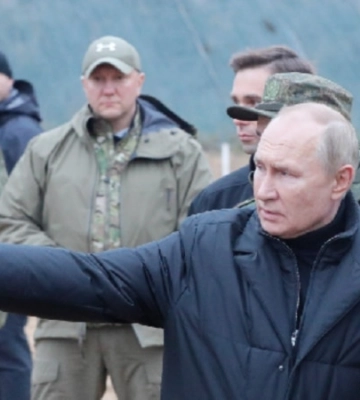 Путін долучився до серії заяв про «брудну бомбу», у Києві відреагували
