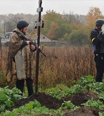 Місце масового поховання на Харківщині: поліція ексгумувала тіла семи українських військових