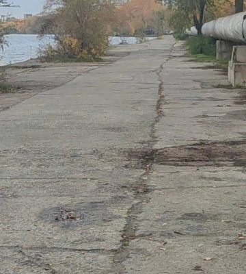 На набережній Дніпра ліквідували стихійне сміттєзвалище, - ФОТО